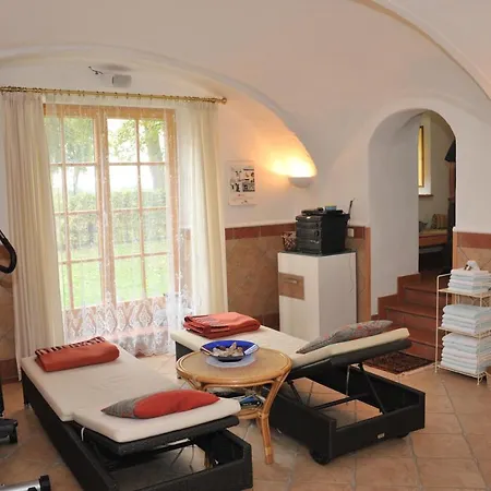 Vitalhof Roithinger * غريسكيرخين